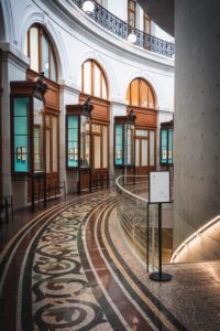 Pinault Collection i børsen i Paris